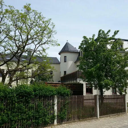 Loft Im Turmhaus Am Weissen Hirsch Dresde