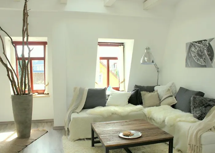 Loft Im Turmhaus Am Weissen Hirsch דירה *